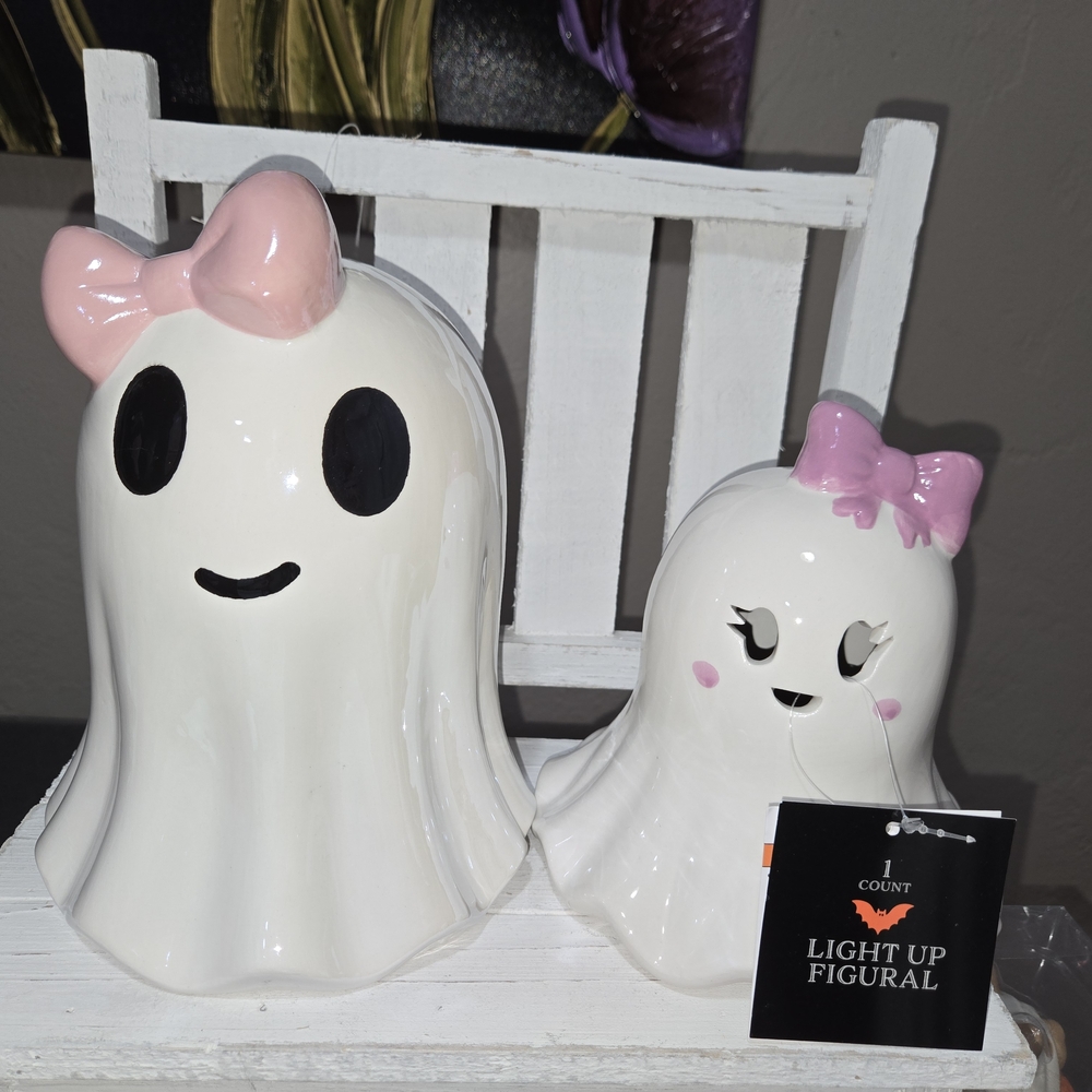 2 Pink Bow Ghosts
